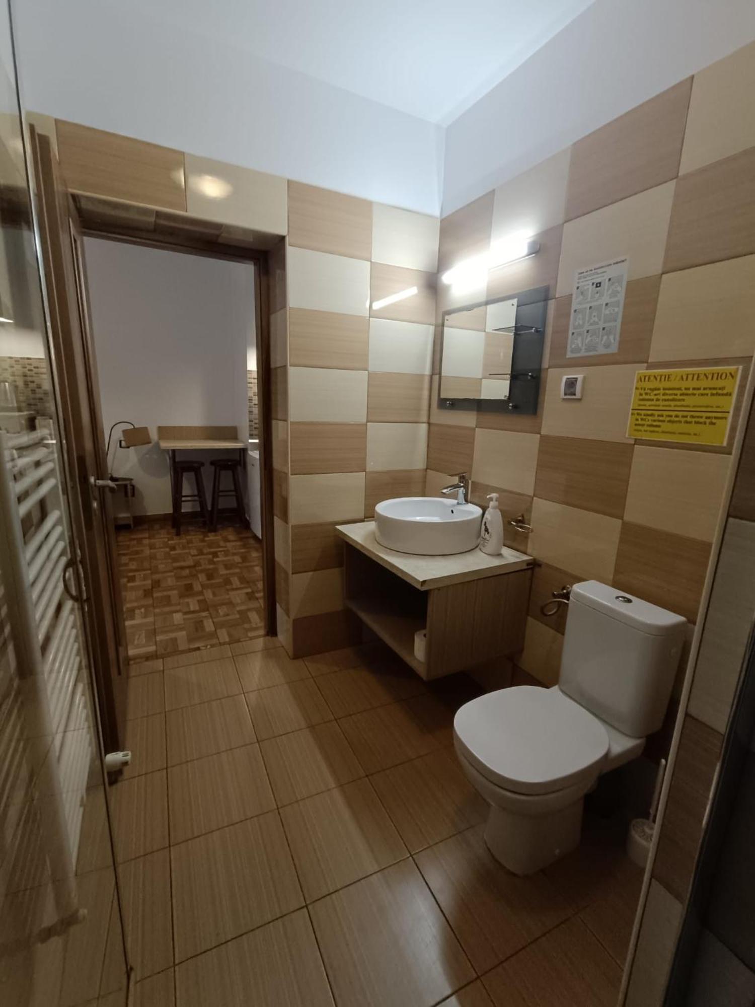 Apartment M20 *